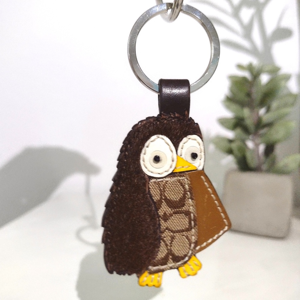 Vintage Coach Multi Media Owl Key Chain